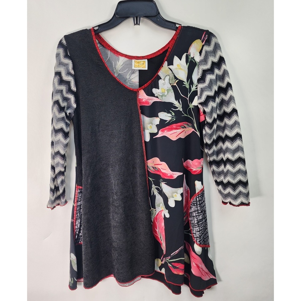 Hand Jive Top Women's M Art to Wear Trapeze Chevron 3/4 Sleeve Stretch Black